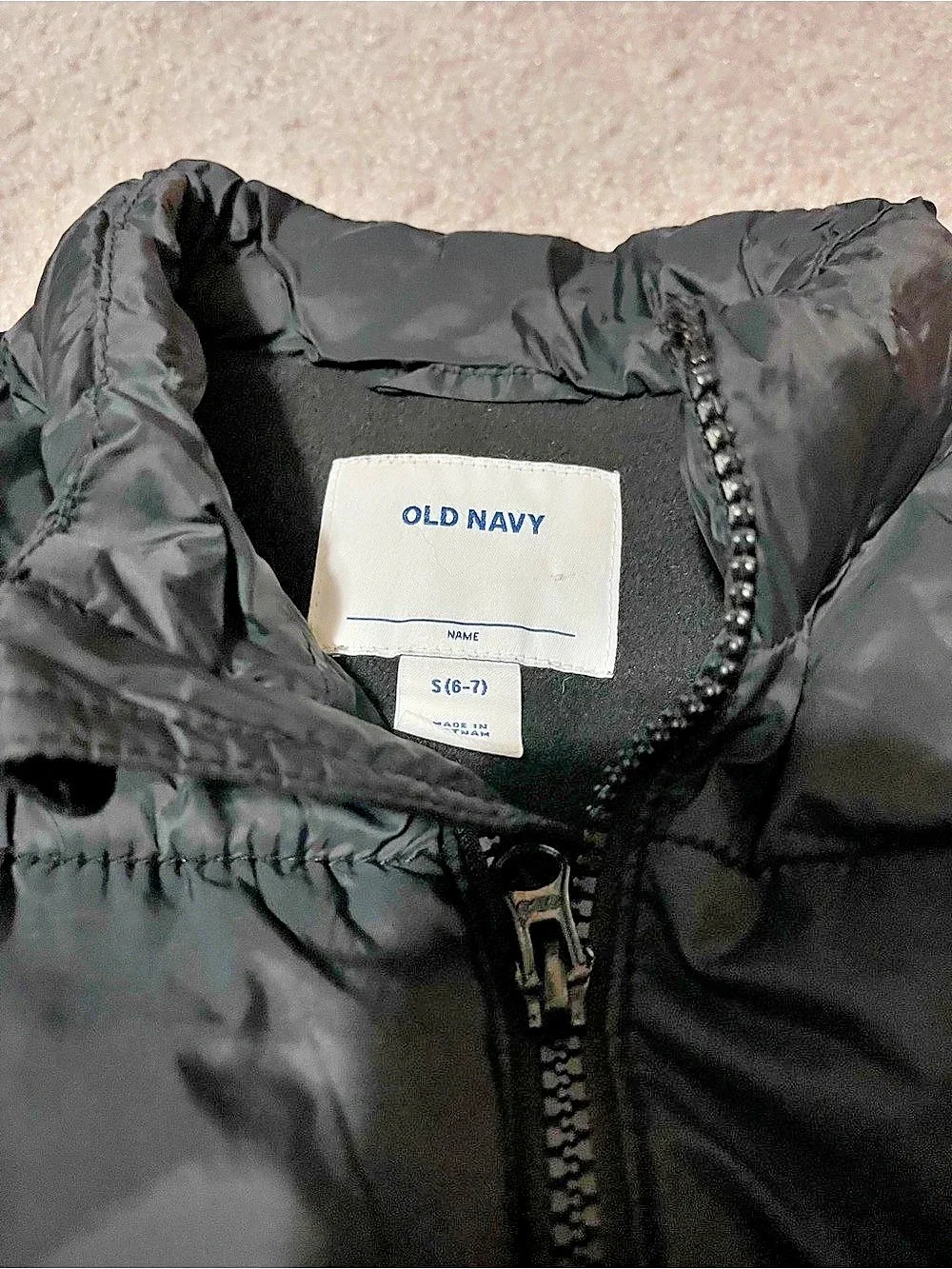 Old Navy Boy’s Puffer Vest Black Size Small (6-7)
